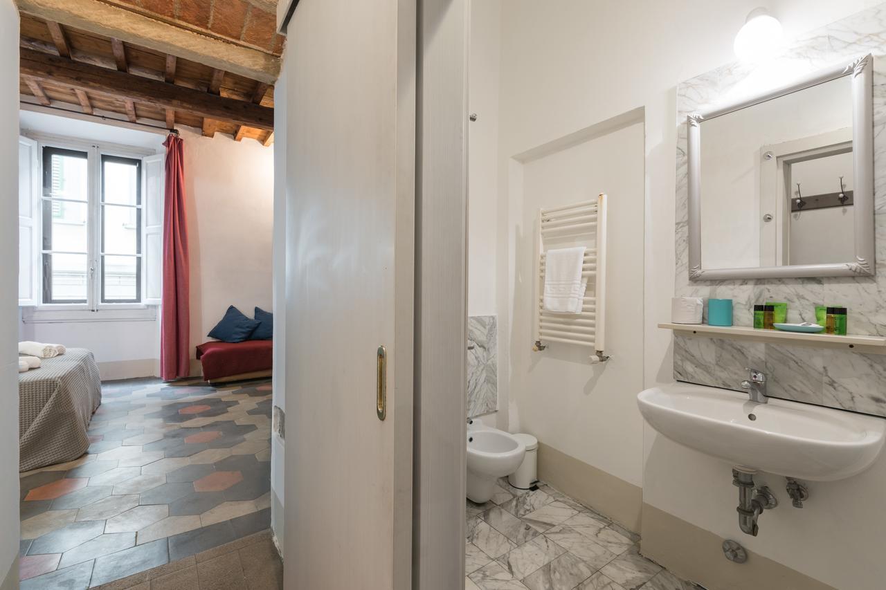 F7 - Santa Croce One Bedroom Flat For 2 Or 3 Guests Florens Exteriör bild